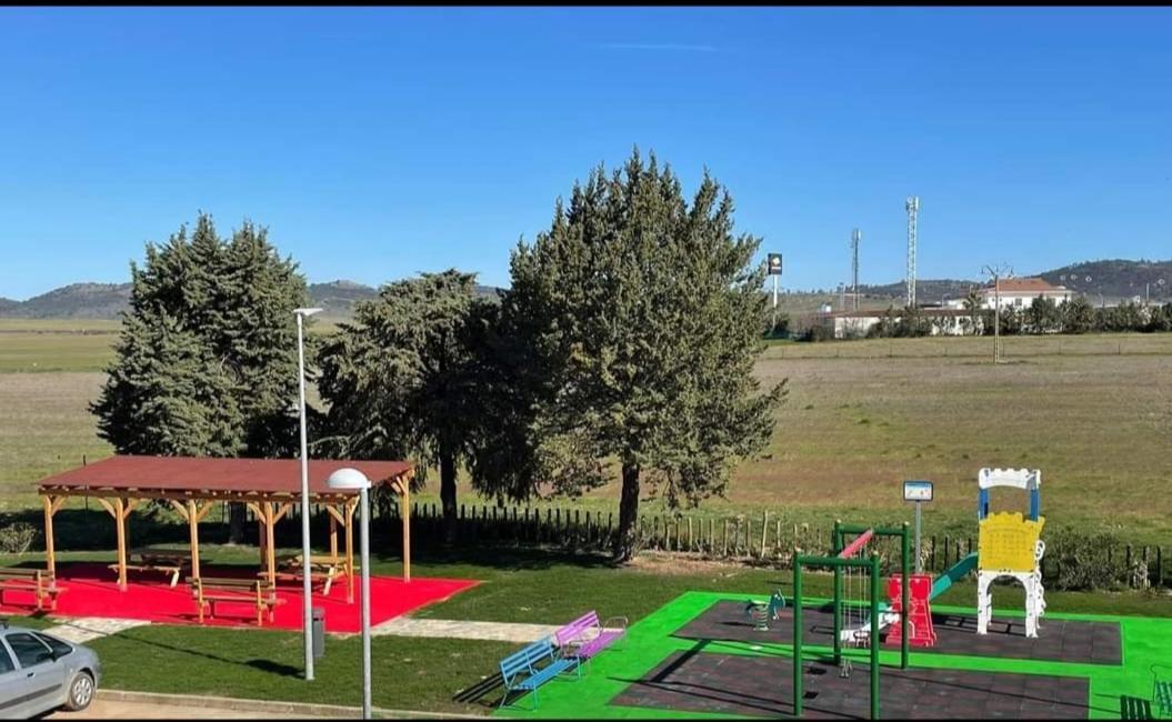 Posada De La Plata Valdesalor Exteriör bild